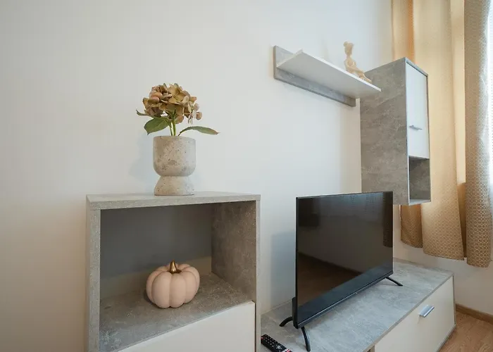 In The Area. 5 Minute's Walk To The Danube. Apartamento *