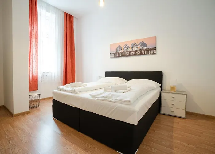 Apartamento In The Area. 5 Minute's Walk To The Danube. *