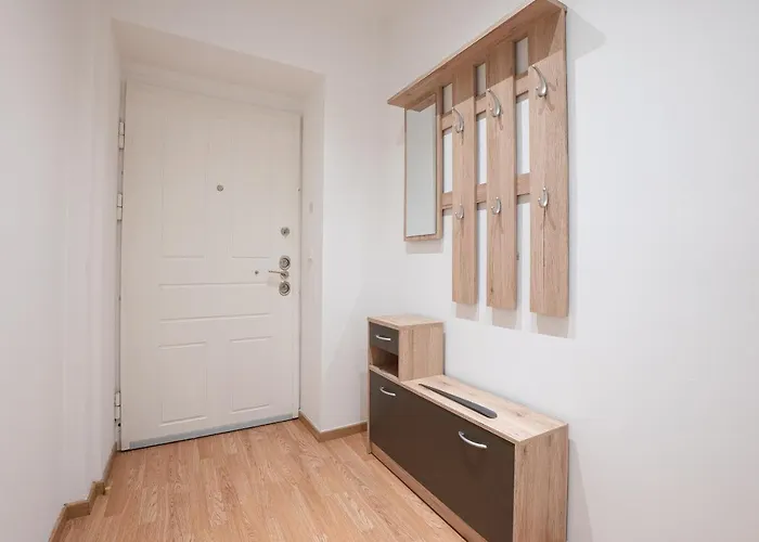 In The Area. 5 Minute's Walk To The Danube. Apartamento Viena